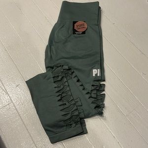 VICTORIAS SECRET PINK green leggings with slits up the side